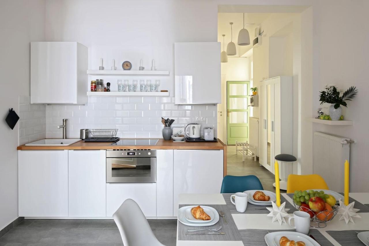 Appartement Central Apartman 3 Bdr, 2 Bath+3a/c+free Parking+quite *