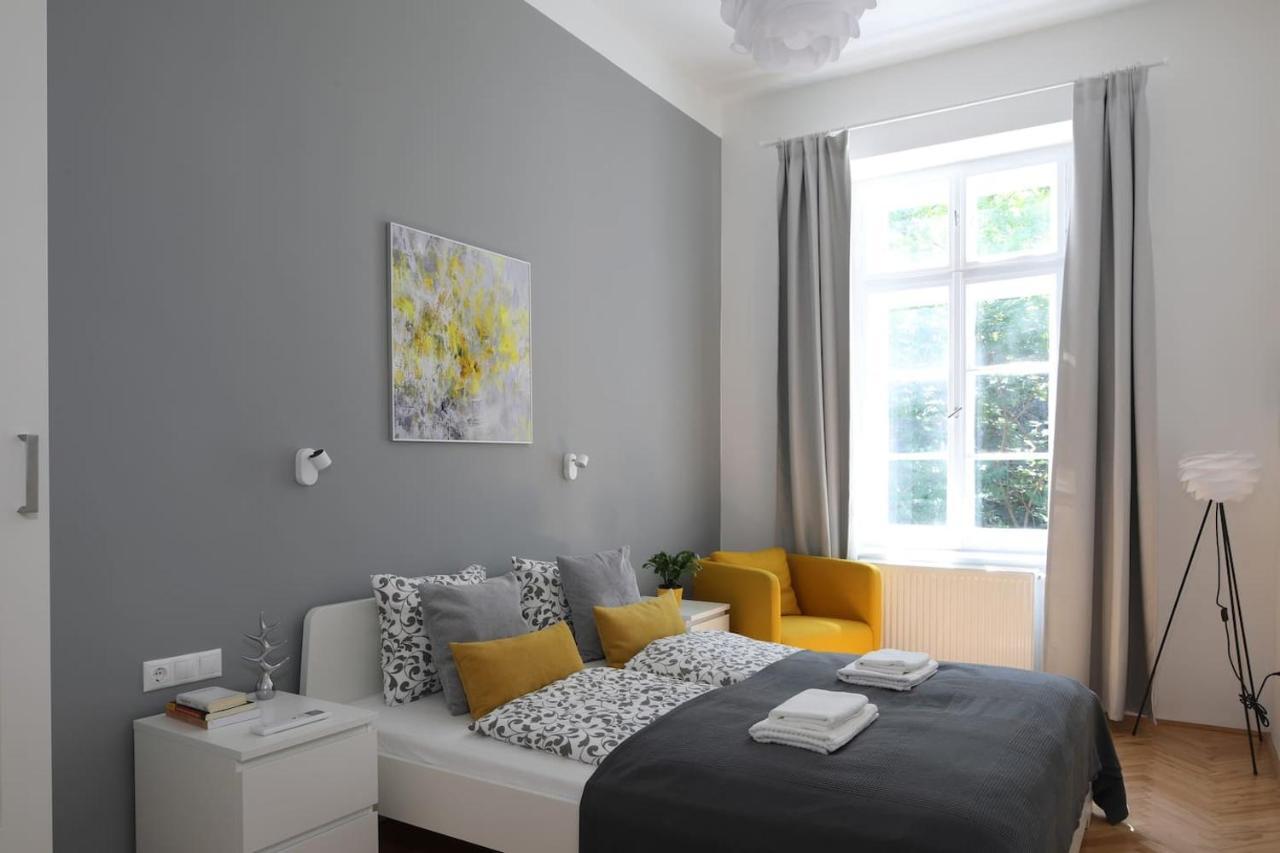 Apartman Central Apartman 3 Bdr, 2 Bath+3a/c+free Parking+quite